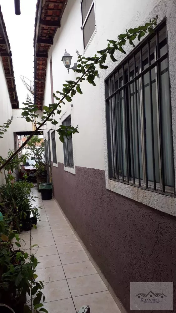 Casa à venda com 3 quartos, 200m² - Foto 4