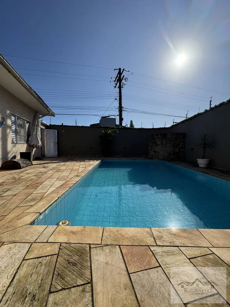 Casa, 2 quartos, 187 m² - Foto 1