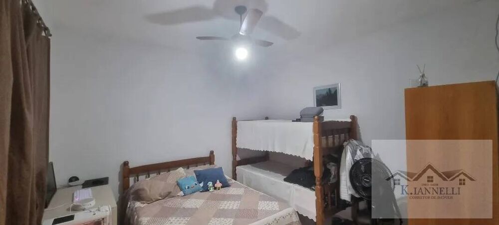 Casa à venda com 4 quartos, 251m² - Foto 2