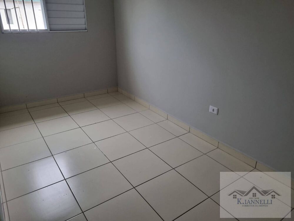 Casa à venda com 2 quartos, 54m² - Foto 7