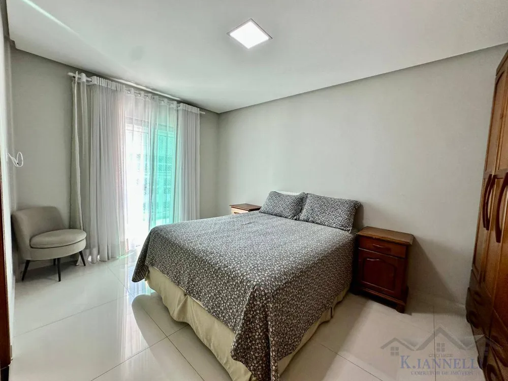 Cobertura, 4 quartos, 281 m² - Foto 2