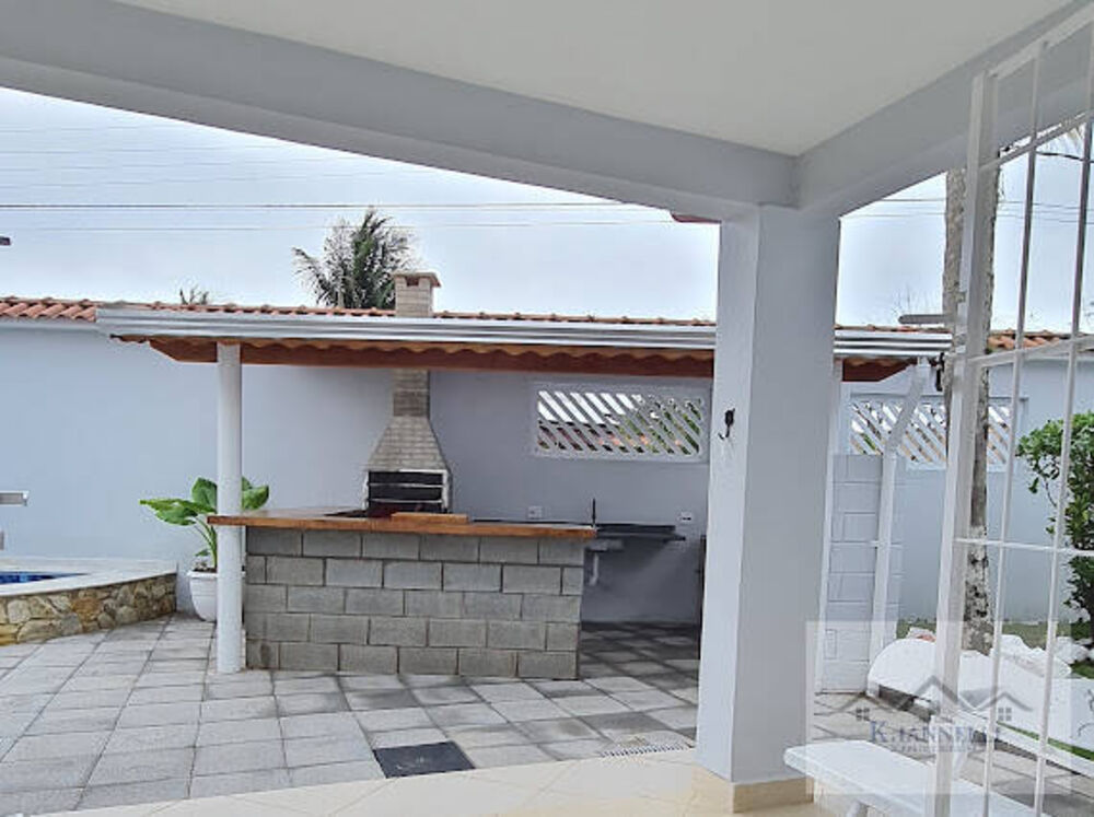 Casa à venda com 7 quartos, 300m² - Foto 3