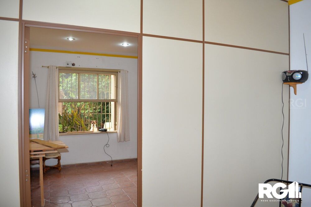 Casa Comercial à venda com 7 quartos, 470m² - Foto 1