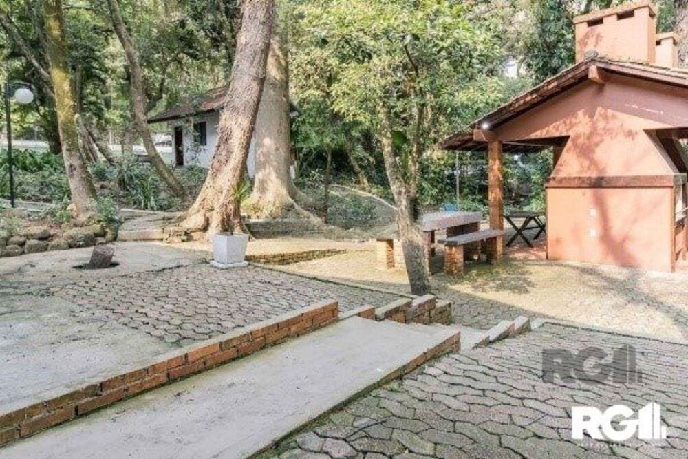 Apartamento à venda com 3 quartos, 145m² - Foto 2
