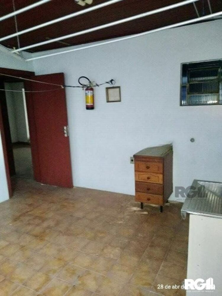 Casa à venda com 3 quartos, 250m² - Foto 13