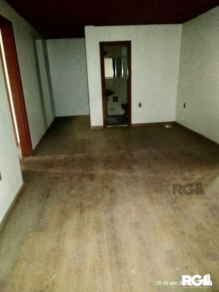 Casa à venda com 3 quartos, 250m² - Foto 8