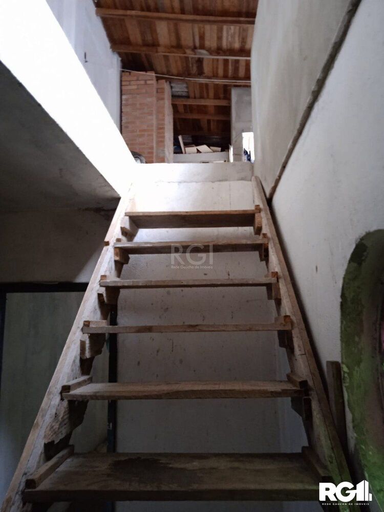 Casa à venda com 3 quartos, 240m² - Foto 3