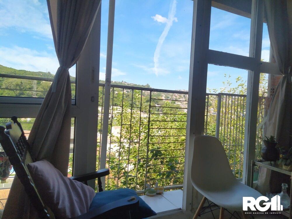 Casa à venda com 5 quartos, 270m² - Foto 1