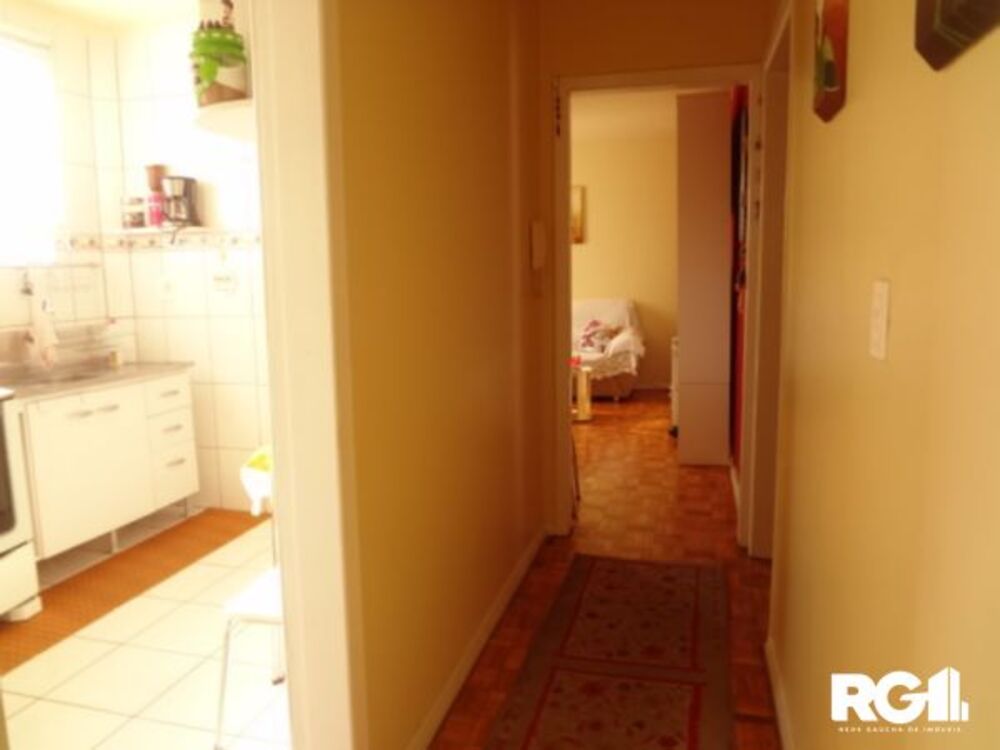 Apartamento à venda com 2 quartos, 62m² - Foto 4