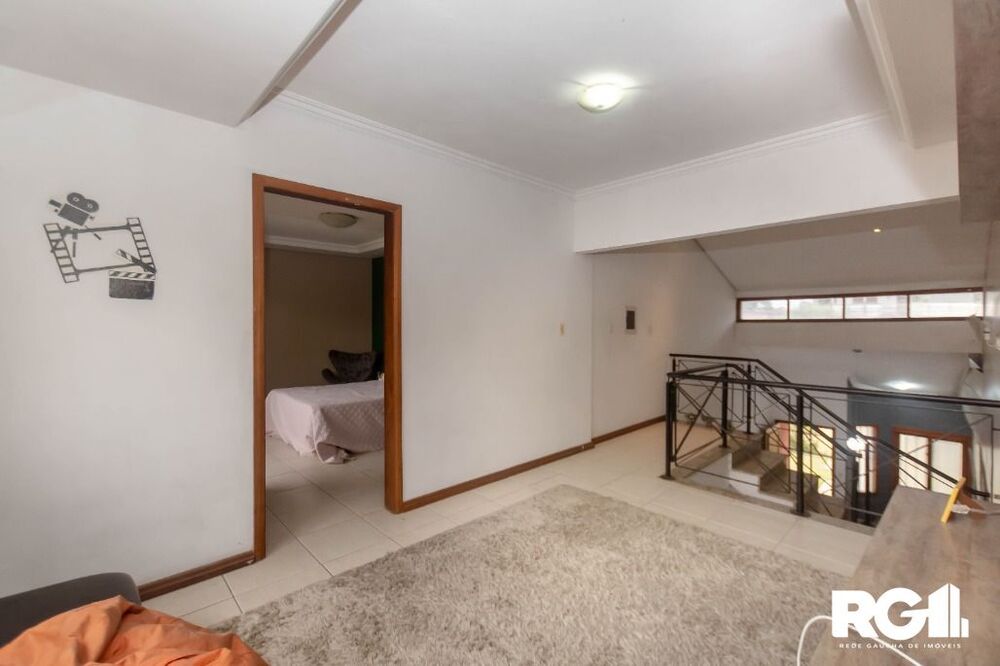 Casa à venda com 3 quartos, 130m² - Foto 3