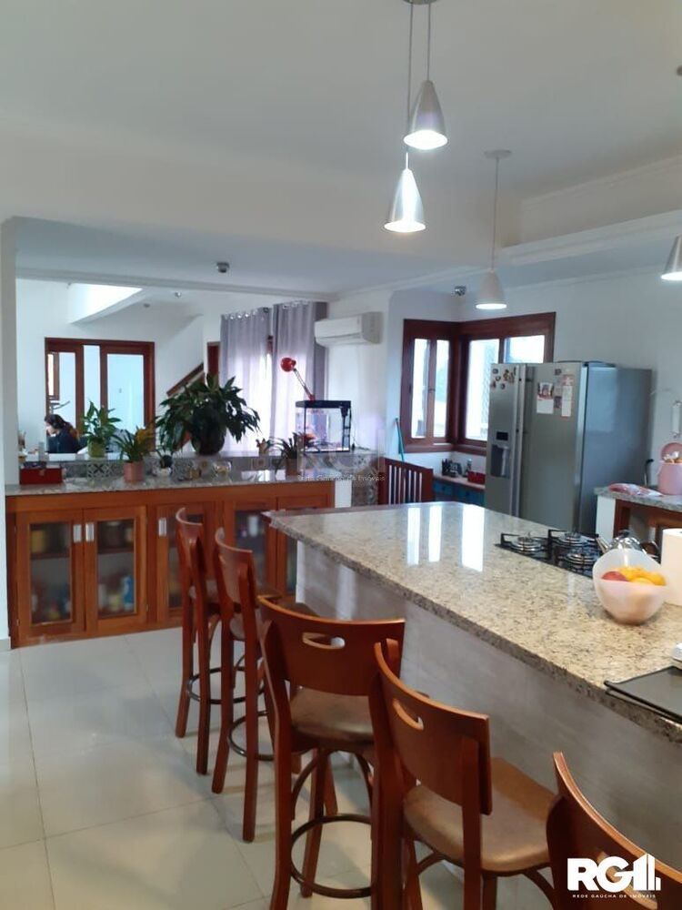 Casa à venda com 4 quartos, 433m² - Foto 1