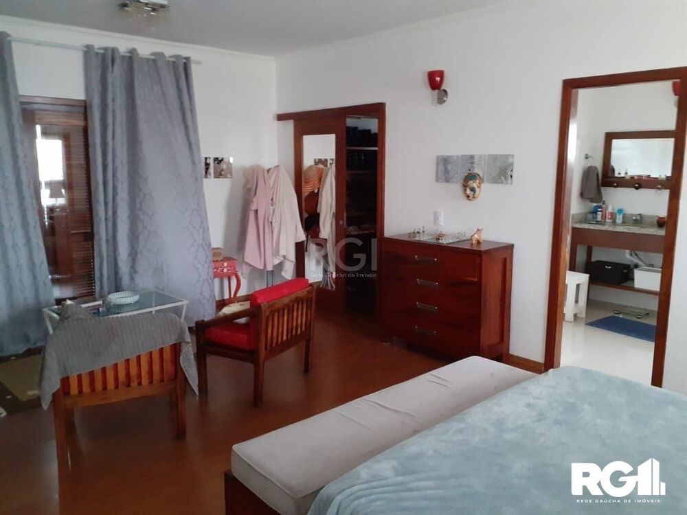 Casa à venda com 4 quartos, 433m² - Foto 2