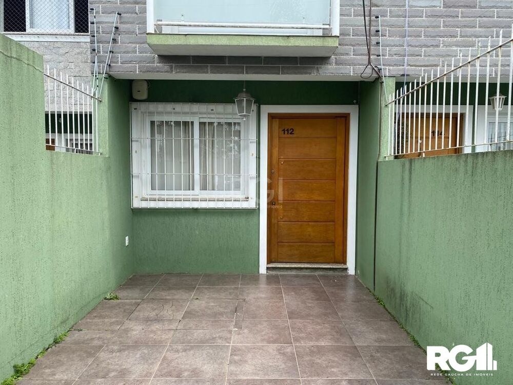 Casa à venda com 3 quartos, 110m² - Foto 1