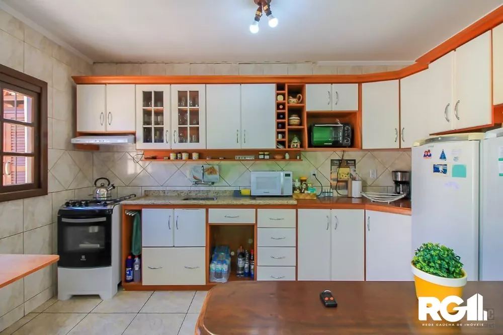 Casa, 3 quartos, 198 m² - Foto 1