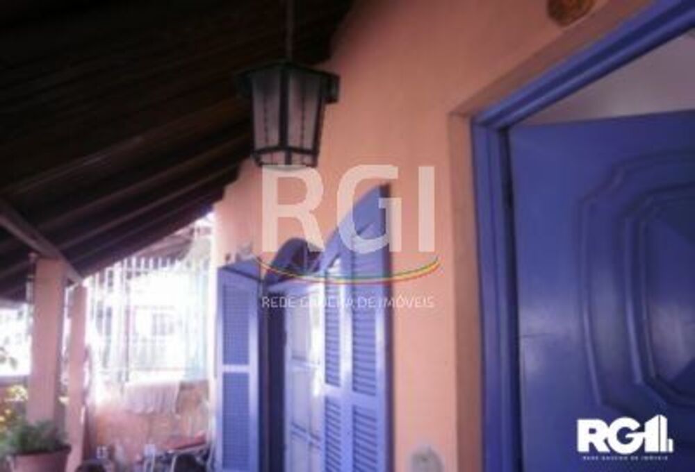 Casa à venda com 4 quartos, 150m² - Foto 3