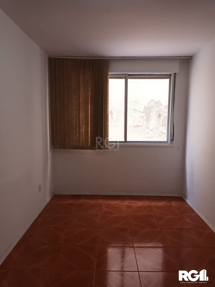 Apartamento à venda com 2 quartos, 70m² - Foto 3