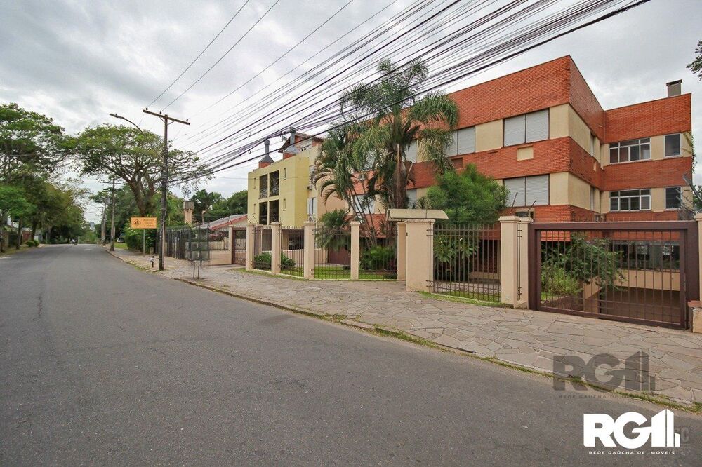 Apartamento à venda com 3 quartos, 142m² - Foto 1