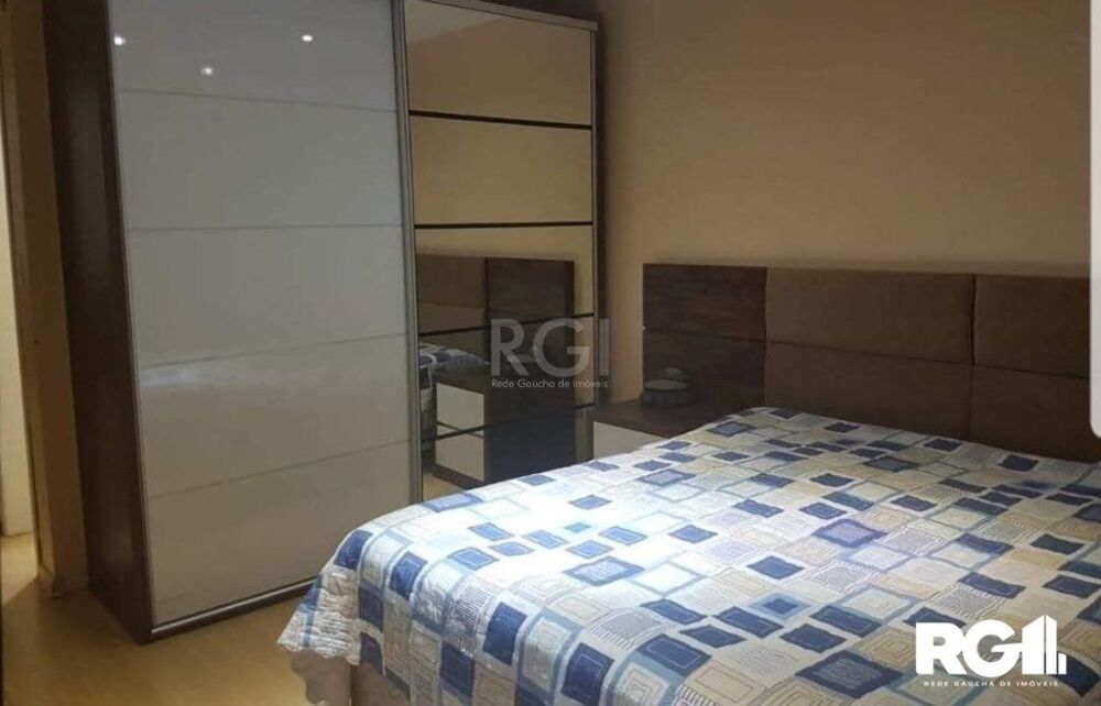 Casa à venda com 3 quartos, 239m² - Foto 3