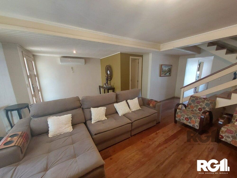 Casa à venda com 4 quartos, 267m² - Foto 2