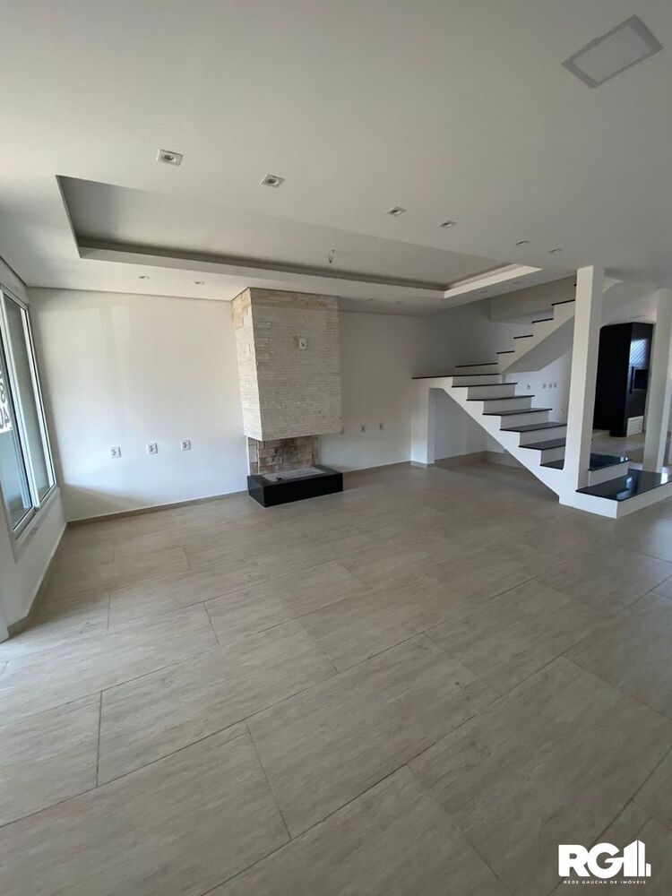 Casa à venda com 2 quartos, 54m² - Foto 4