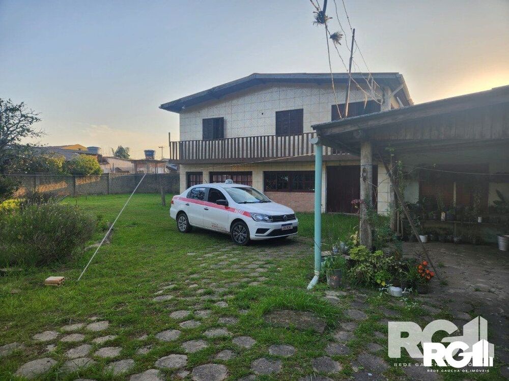 Casa à venda com 5 quartos, 1500m² - Foto 1