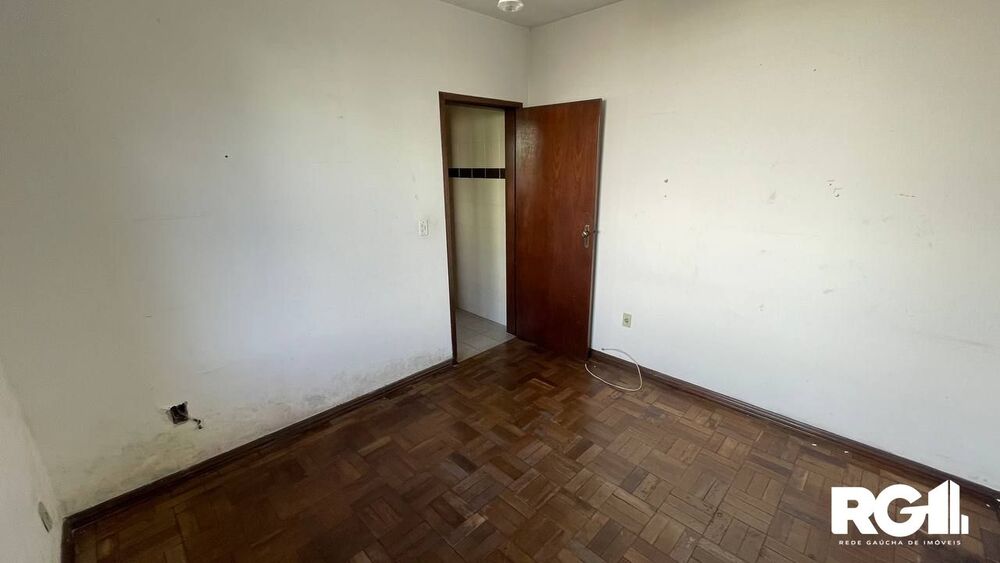 Casa à venda com 4 quartos, 240m² - Foto 9