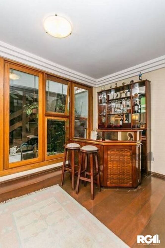 Casa à venda com 4 quartos, 341m² - Foto 8