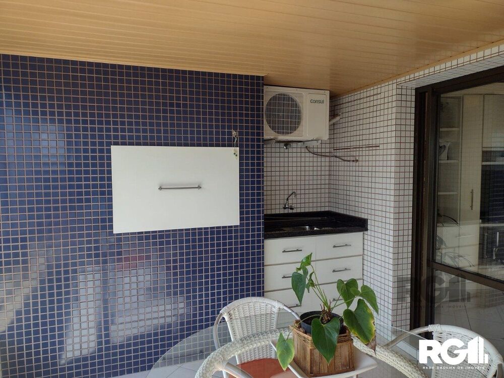 Apartamento à venda com 3 quartos, 190m² - Foto 4