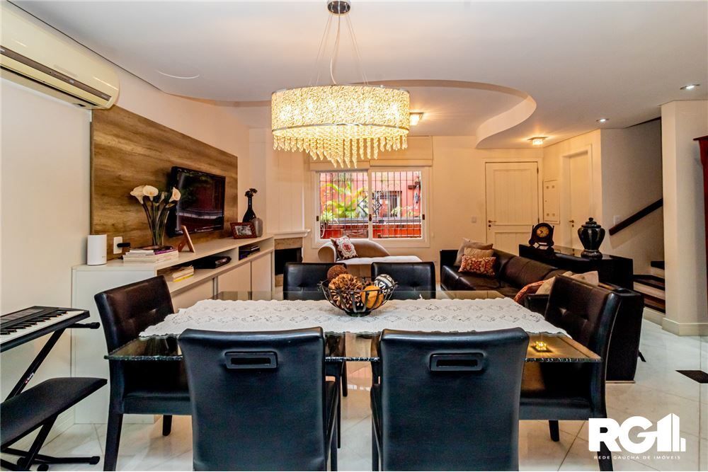 Casa de Condomínio à venda com 3 quartos, 214m² - Foto 3