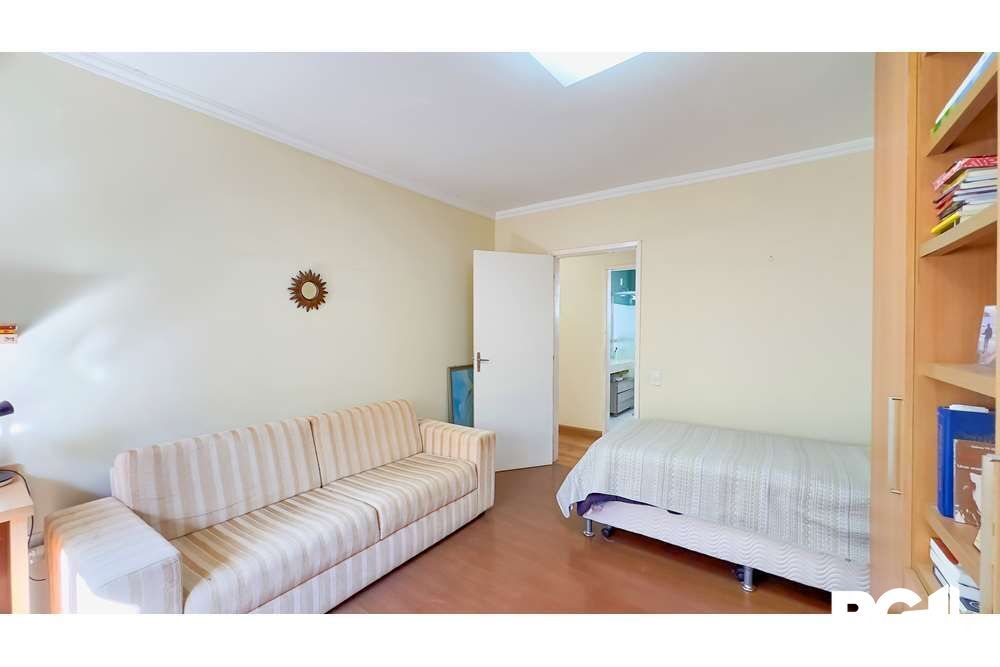 Casa à venda com 4 quartos, 394m² - Foto 1