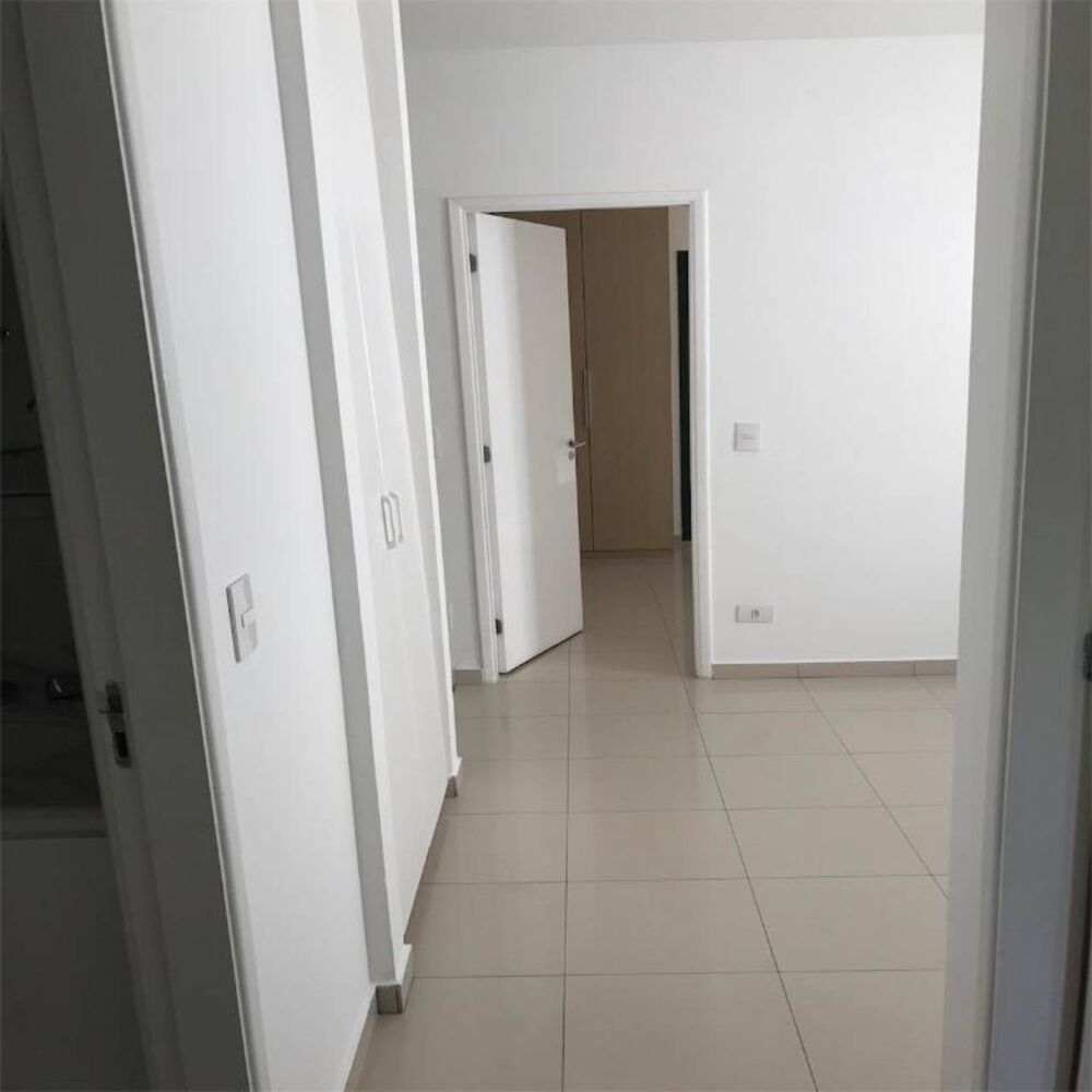 Casa à venda e aluguel com 3 quartos, 200m² - Foto 1