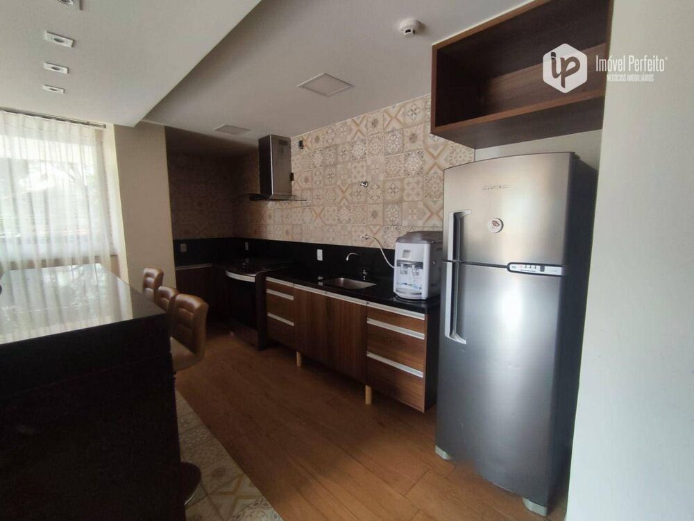Apartamento à venda com 2 quartos, 62m² - Foto 7