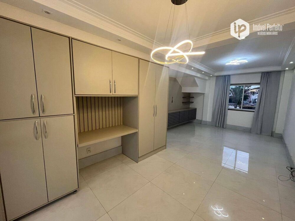 Casa de Condomínio para alugar com 3 quartos, 120m² - Foto 4