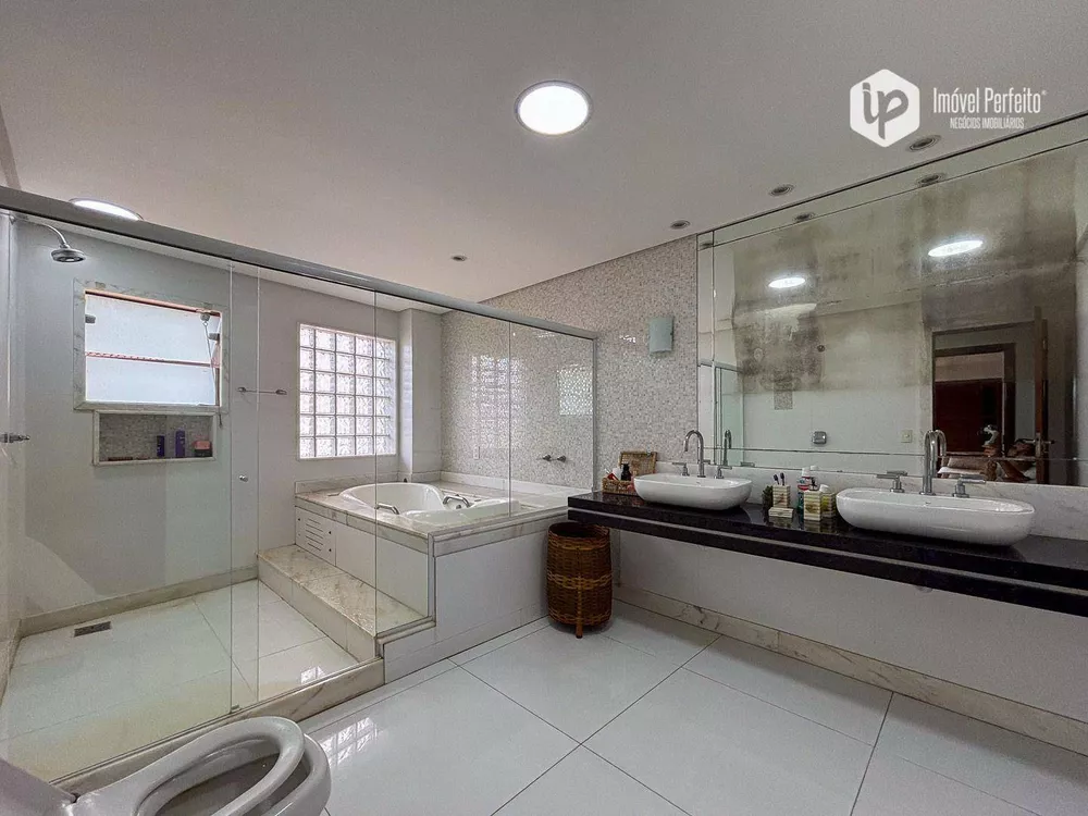 Casa, 5 quartos, 310 m² - Foto 2