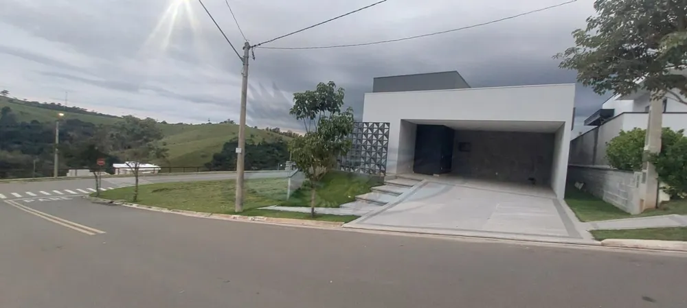 Casa, 3 quartos, 210 m² - Foto 1