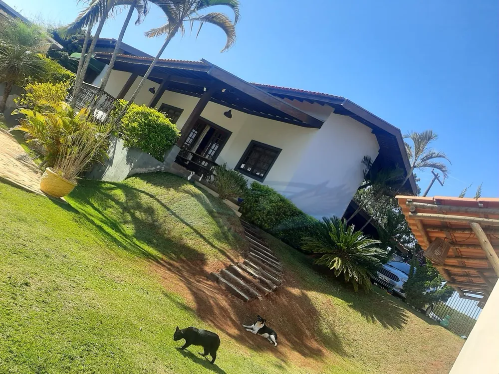 Chácara, 3 quartos, 1139 m² - Foto 2