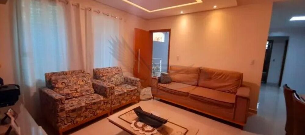 Casa, 3 quartos, 215 m² - Foto 2