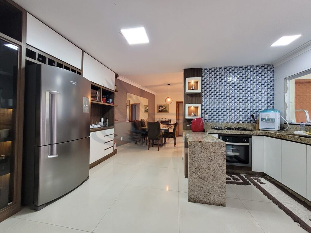 Casa, 3 quartos, 215 m² - Foto 10