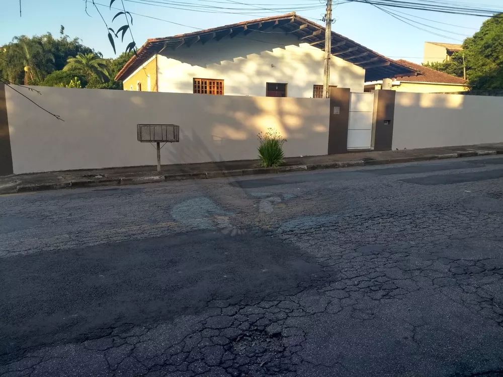 Casa, 3 quartos, 250 m² - Foto 1