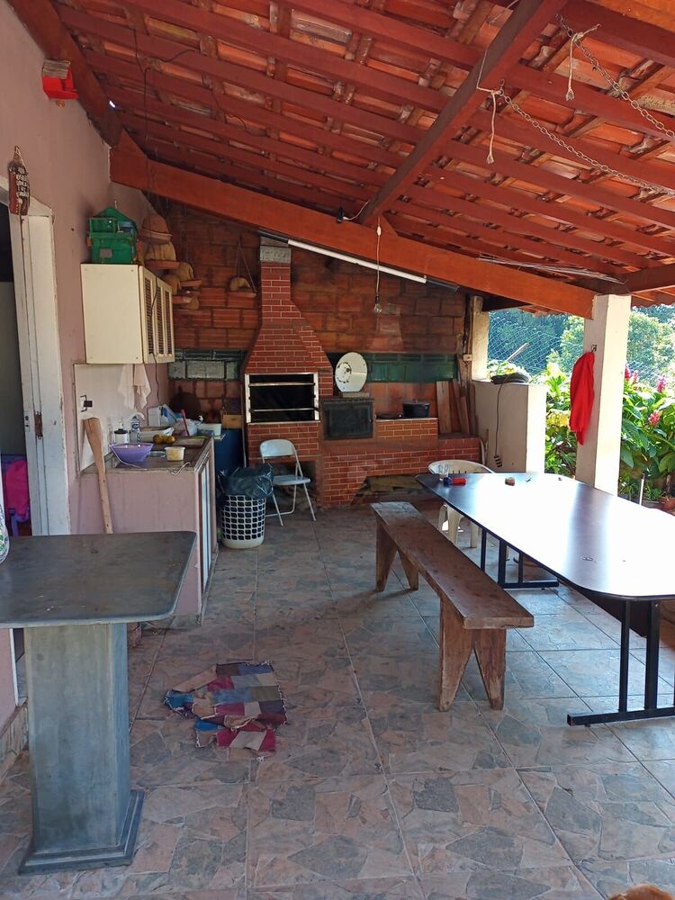 Chácara à venda com 2 quartos, 1065m² - Foto 1