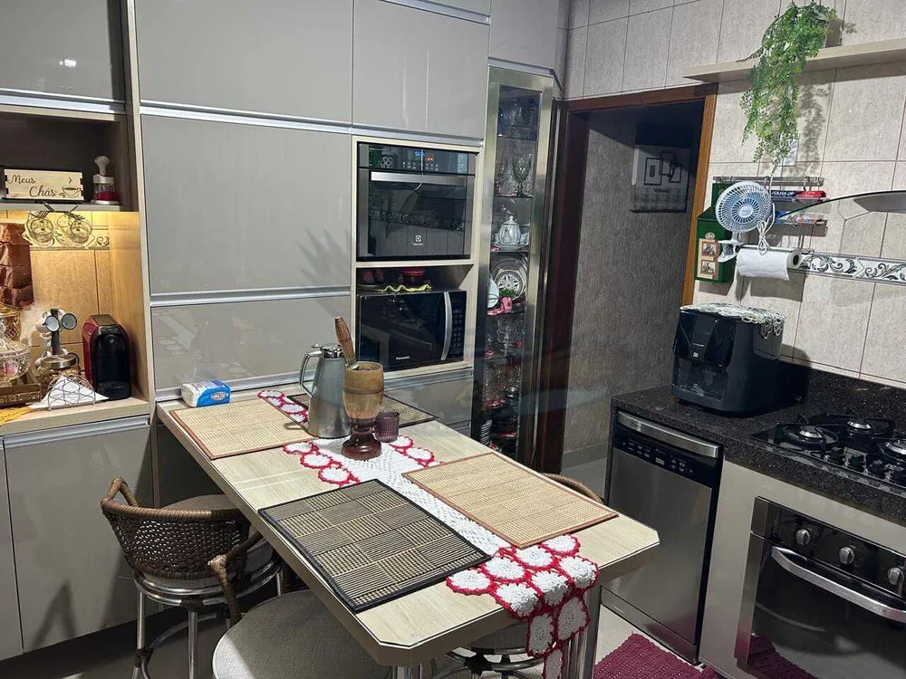 Sobrado, 4 quartos, 180 m² - Foto 8