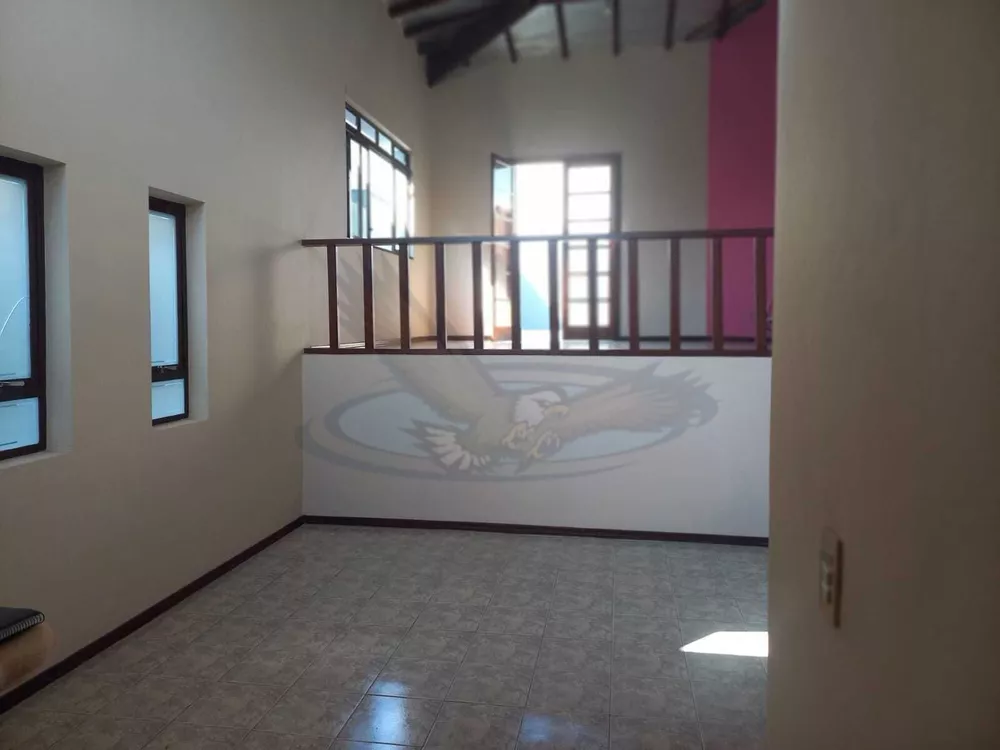 Casa, 3 quartos, 204 m² - Foto 2