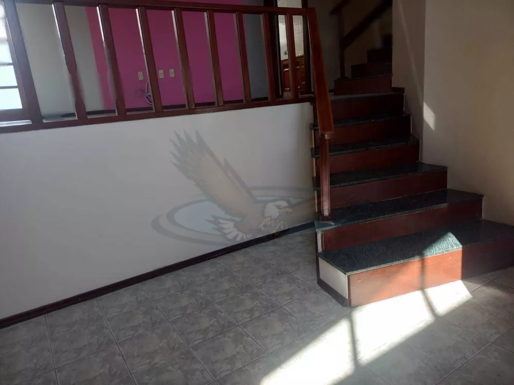 Casa, 3 quartos, 204 m² - Foto 1
