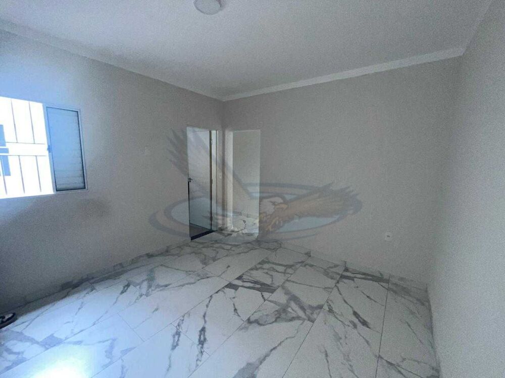 Casa para alugar com 2 quartos, 80m² - Foto 3