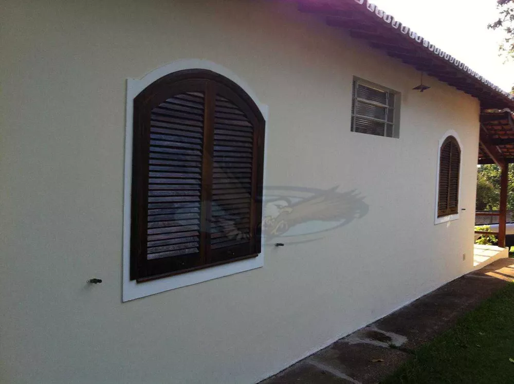 Chácara, 2 quartos, 2210 m² - Foto 1