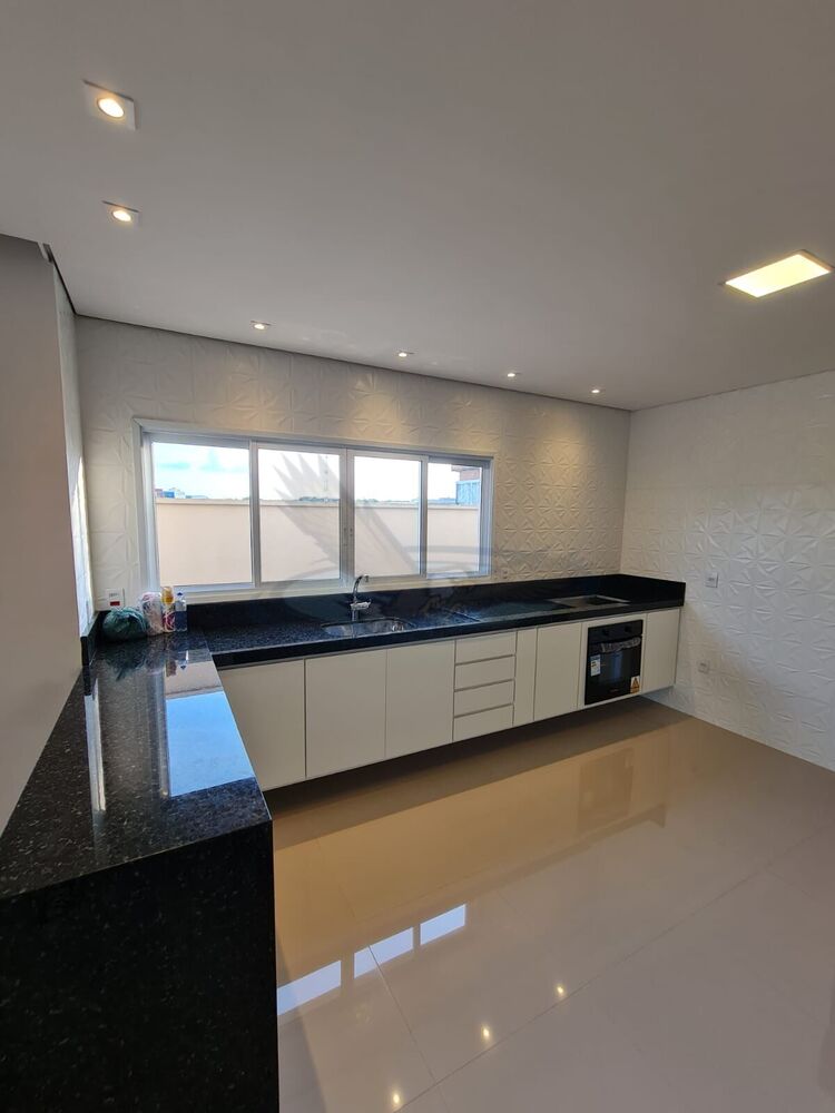 Sobrado, 3 quartos, 213 m² - Foto 2