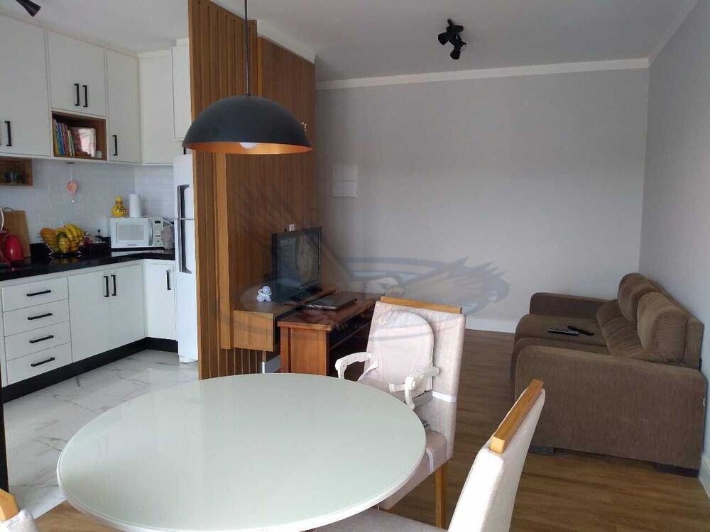 Apartamento à venda com 2 quartos, 60m² - Foto 2