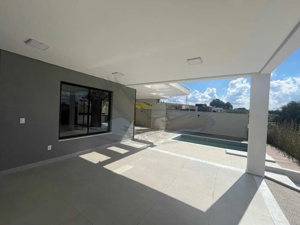 Casa, 4 quartos, 214 m² - Foto 2