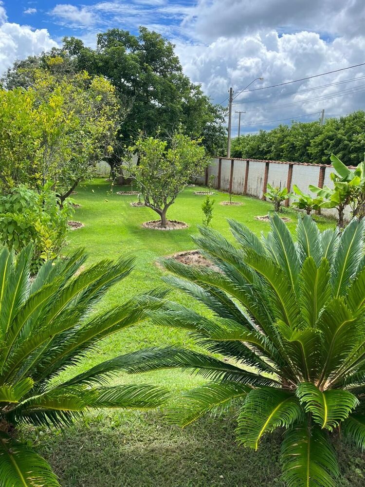 Chácara à venda com 6 quartos, 1640m² - Foto 1