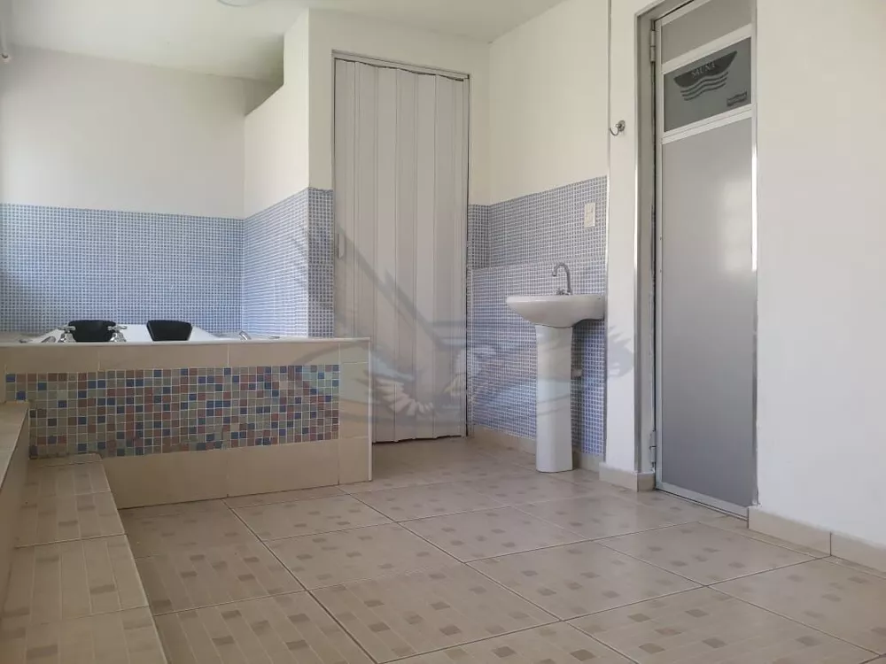 Casa, 1 quarto, 200 m² - Foto 2